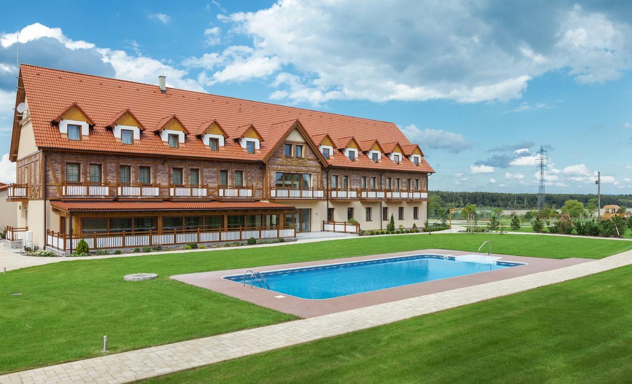 Malvazia Hotel Prievaly Exterior photo